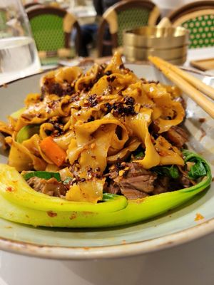 Shake Shake Fresh Noodle by null