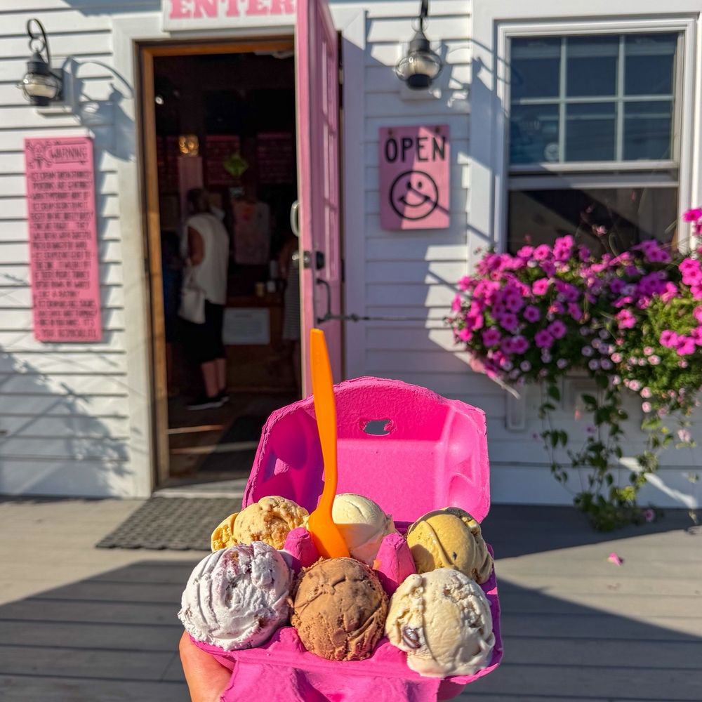 Scoop Deck - Ice Cream & Frozen Yogurt Near Me - Wells, Maine Scoop Deck - Ice Cream & Frozen Yogurt Near Me - Wells, Maine