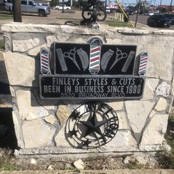 Finley's Styles & Cuts