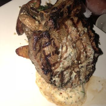 Art Marble 21 - 20 oz Ribeye - GET THIS!! - Cocktail Bars Near Me - Seattle, Washington
