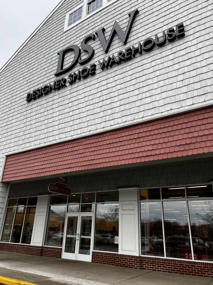 DSW DESIGNER SHOE WAREHOUSE Updated October 2024 23 Photos & 13