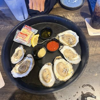 Avanu - Oysters - Diners Near Me - New Smyrna Beach, Florida