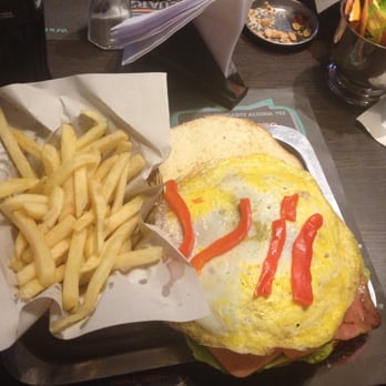 Crip - 017 con papas! - Burgers Near Me - Mar del Plata, C