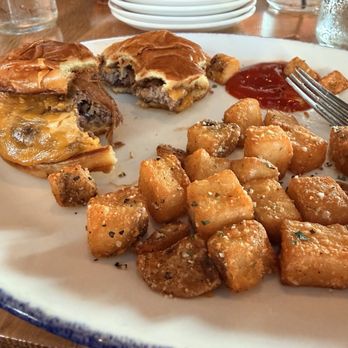 Tupelo Honey - New American Near Me - Lenexa, Kansas
