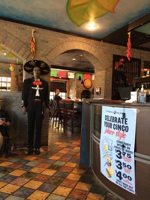 mariachi bar and grill