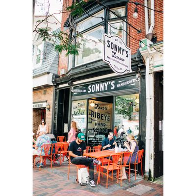 Sonny's Famous Steaks by null