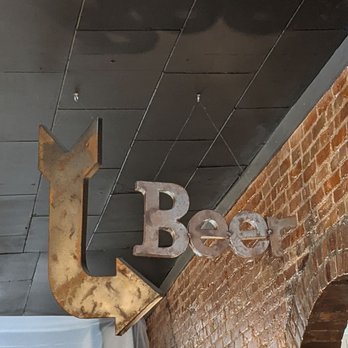 Tecumseh Brewing Company - Breweries Near Me - Tecumseh, Michigan