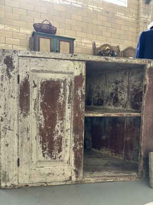 Retherford's Antiquities & Auction Services by null