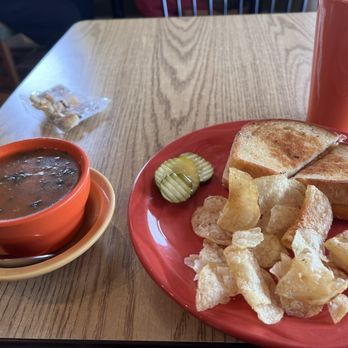 Serving Spoon - Cafes Near Me - Menominee, Michigan