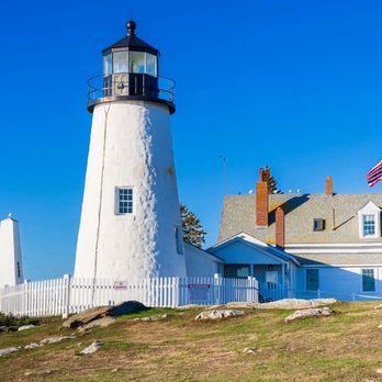 Pemaquid Point Lighthouse - Peniquid Lighthouse - Landmarks & Historical Buildings Near Me - Bristol, Maine