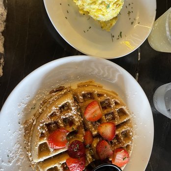 Thrive Restaurant and Bar - Scrambled eggs waffles strawberries - Bars Near Me - Memphis, Tennessee Thrive Restaurant and Bar - Scrambled eggs waffles strawberries - Bars Near Me - Memphis, Tennessee