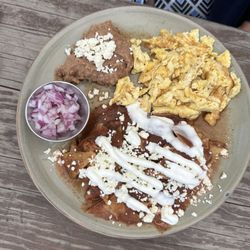 Doppio - Chilaquiles rojos