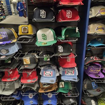 Lids - Sports Wear Near Me - Temecula, California