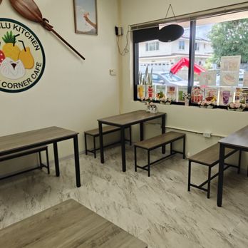 Honolulu Kitchen Little Corner Cafe - Seating - Juice Bars & Smoothies Near Me - Honolulu, Hawaii Honolulu Kitchen Little Corner Cafe - Seating - Juice Bars & Smoothies Near Me - Honolulu, Hawaii