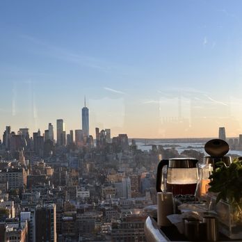Nubeluz - Cocktail Bars Near Me - New York, New York