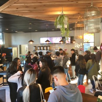 Ding Tea PDX - Ding Tea Atmosphere - Bubble Tea Near Me - Portland, Oregon