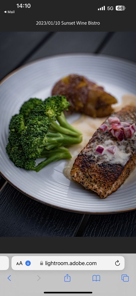 Sunset Wine Bistro restaurant