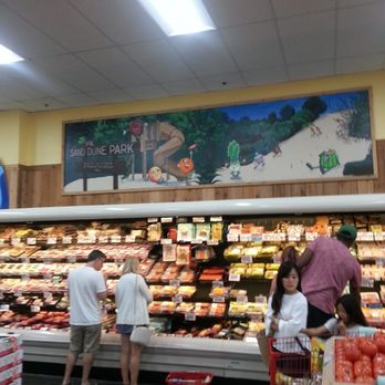 Trader Joe's - Grocery Near Me - Manhattan Beach, California