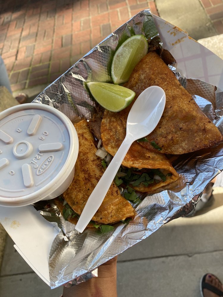 Tacos Toluca Logo