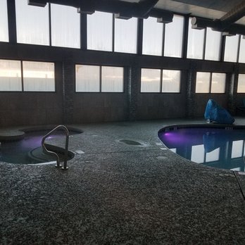 Days Hotel by Wyndham Flagstaff - Pool - Hotels Near Me - Flagstaff, Arizona
