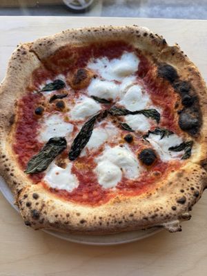 Nina Pizza Napolitaine St-Roch by null