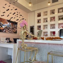 The Aesthetics Bar