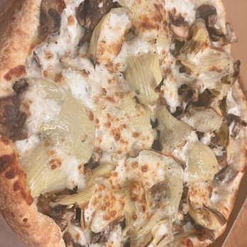 Pizza Twist - Pan crust mushroom artichoke pizza delicious - Pizza Near Me - Concord, California Pizza Twist - Pan crust mushroom artichoke pizza delicious - Pizza Near Me - Concord, California