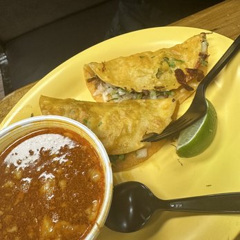 Los Guachos Taqueria - Mexican Near Me - Columbus, Ohio