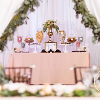 SF Candy Bar - a table with candy and sweets - Specialty Food Near Me SF Candy Bar - a table with candy and sweets - Specialty Food Near Me