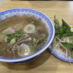 Pho (Beef Noodle Soup) Tai (Eye Round)