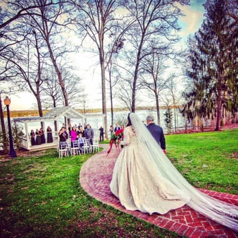David's Bridal - Oleg Cassini Wedding Gown - Bridal Near Me - Richmond, Virginia