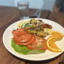 Plums Cafe - Omelette