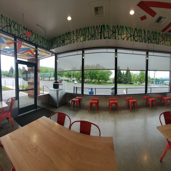 Dave's Hot Chicken - Chicken Shop Near Me - Clackamas, Oregon