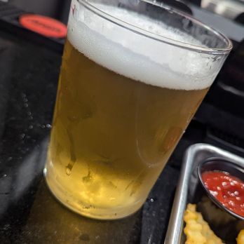 Kings Brewing - Elote light lager 17oz - Barbeque Near Me - Upland, California Kings Brewing - Elote light lager 17oz - Barbeque Near Me - Upland, California