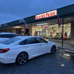 Baker's Pride - Outside