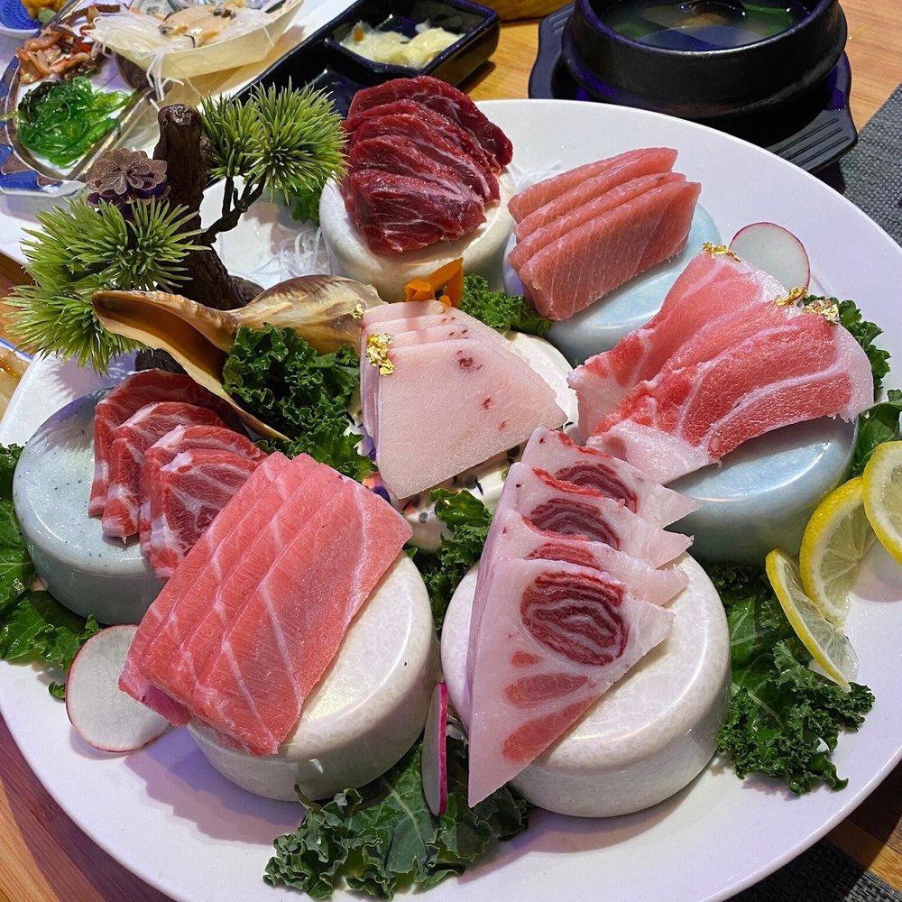 Dongwon Sushi & Tuna - Tuna platter (small) - Sushi Bars Near Me - Flushing, New York