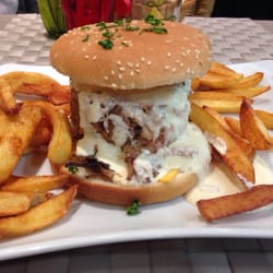L'Instant Fauriel - Burger au confit de canard et foie gras poêlé