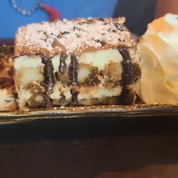 Marakas Pizza - Tiramisu - Pizza Near Me - Miami, Florida Marakas Pizza - Tiramisu - Pizza Near Me - Miami, Florida