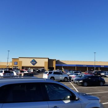 Sam's Club - Front entrance - Wholesale Stores Near Me - Chattanooga, Tennessee