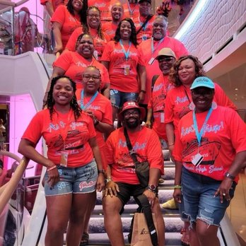 Carnival Horizon - Class photo - Travel Services Near Me - Miami, Florida