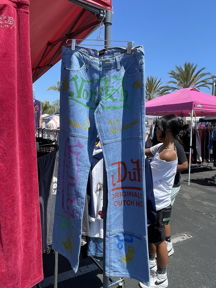 THE BEACH FLEA MARKET Updated September 2024 1305 E Pacific Coast Hwy, Long Beach