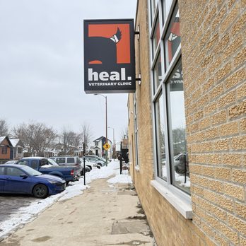 Heal Veterinary Clinic - Veterinarians Near Me - Chicago, Illinois Heal Veterinary Clinic - Veterinarians Near Me - Chicago, Illinois
