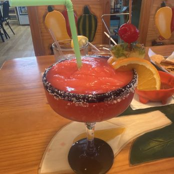El Crucero - Strawberry margarita - Mexican Near Me - Indianapolis, Indiana El Crucero - Strawberry margarita - Mexican Near Me - Indianapolis, Indiana