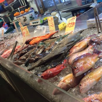 Kekaulike Market - Fishies! - Farmers Market Near Me - Honolulu, Hawaii Kekaulike Market - Fishies! - Farmers Market Near Me - Honolulu, Hawaii