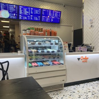 It's Boba Time - Eagle Rock - Super clean and neat Mango Banana Smoothie - Bubble Tea Near Me - Los Angeles, California It's Boba Time - Eagle Rock - Super clean and neat Mango Banana Smoothie - Bubble Tea Near Me - Los Angeles, California