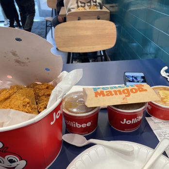 Jollibee - Bucket of goodness!! - Fast Food Near Me - Tacoma, Washington