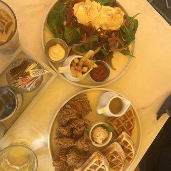 Flipper's - Eggs Benedict and Chicken & Wafflechicken - Pancakes Near Me - West Hollywood, California