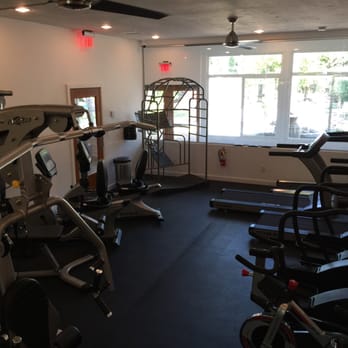 Studio Plaza Apartments - Fitness center - Apartments Near Me - Goleta, California Studio Plaza Apartments - Fitness center - Apartments Near Me - Goleta, California