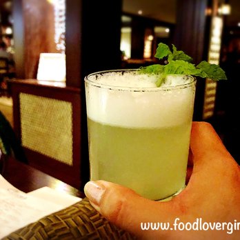 Clive's Classic Lounge - Lounges Near Me - Victoria, British Columbia