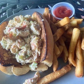 Hamburg Brewing Company - Lobster roll and fries - Brewpubs Near Me - Hamburg, New York Hamburg Brewing Company - Lobster roll and fries - Brewpubs Near Me - Hamburg, New York